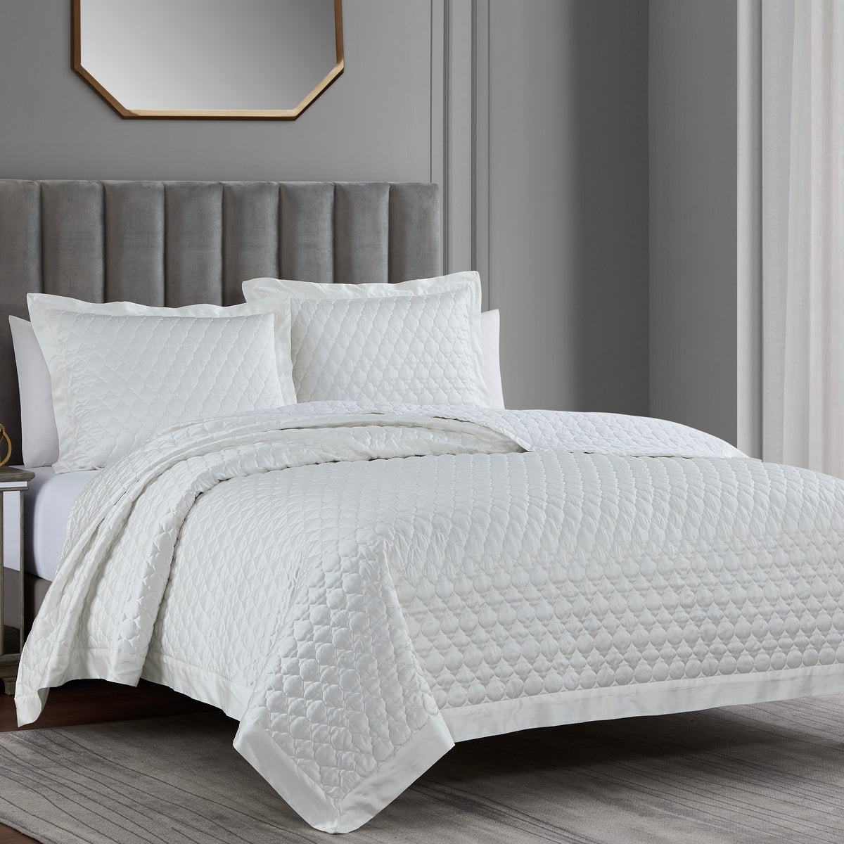 High Shine Satin Quatrefoil Quilt Set, Full/Queen, White, 3PC