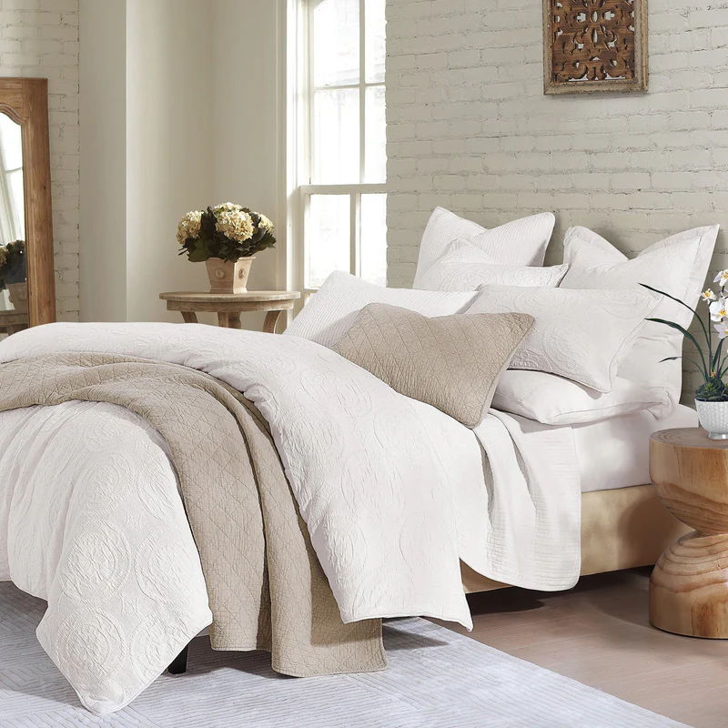Verona Matelassé Duvet Cover Set, Super King, Vintage White, 3PC