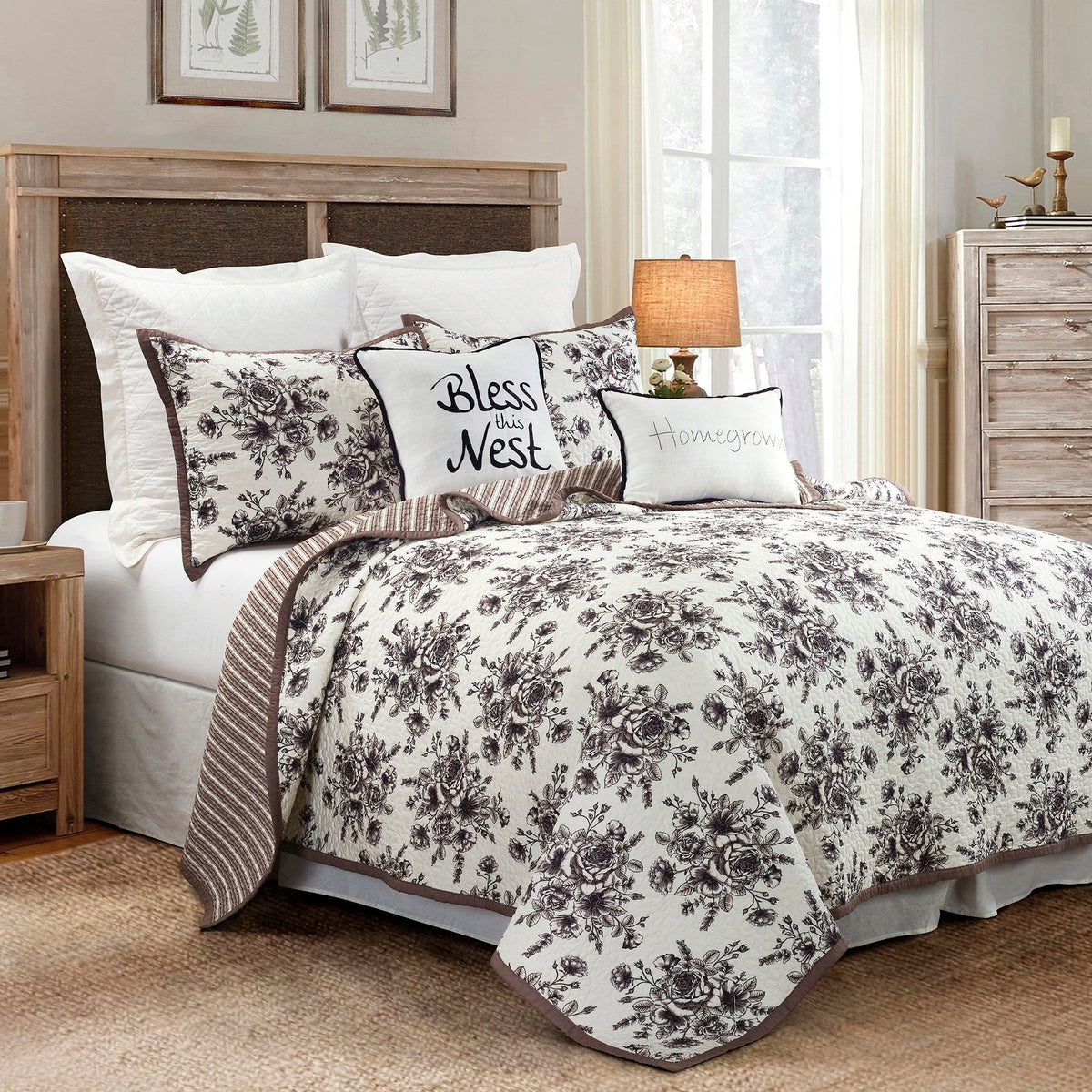 Lyla Reversible Floral Print Quilt Set, Full/Queen, 3PC