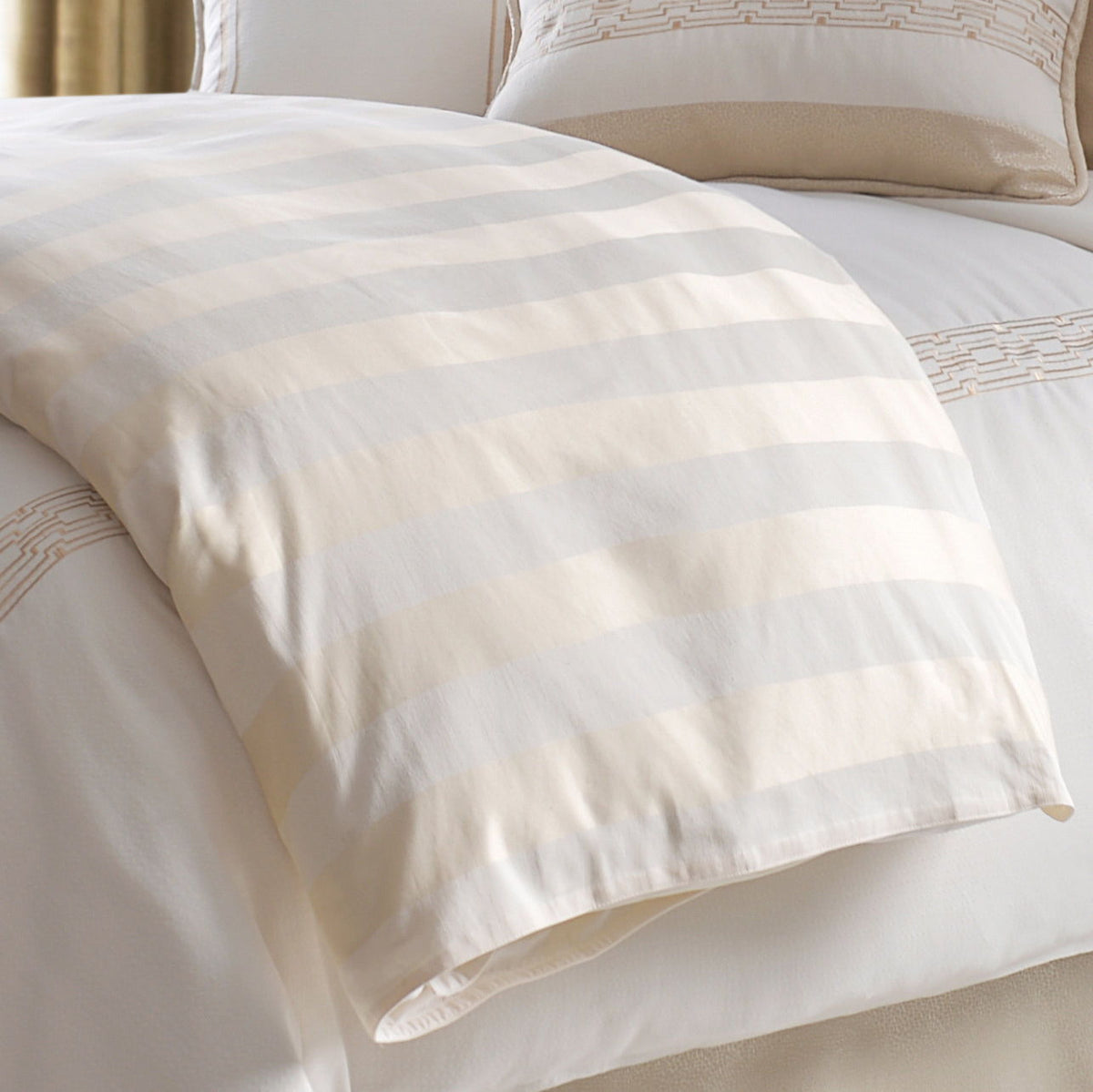 Hollywood Cabana Stripe Duvet Cover, Super Queen, 1PC