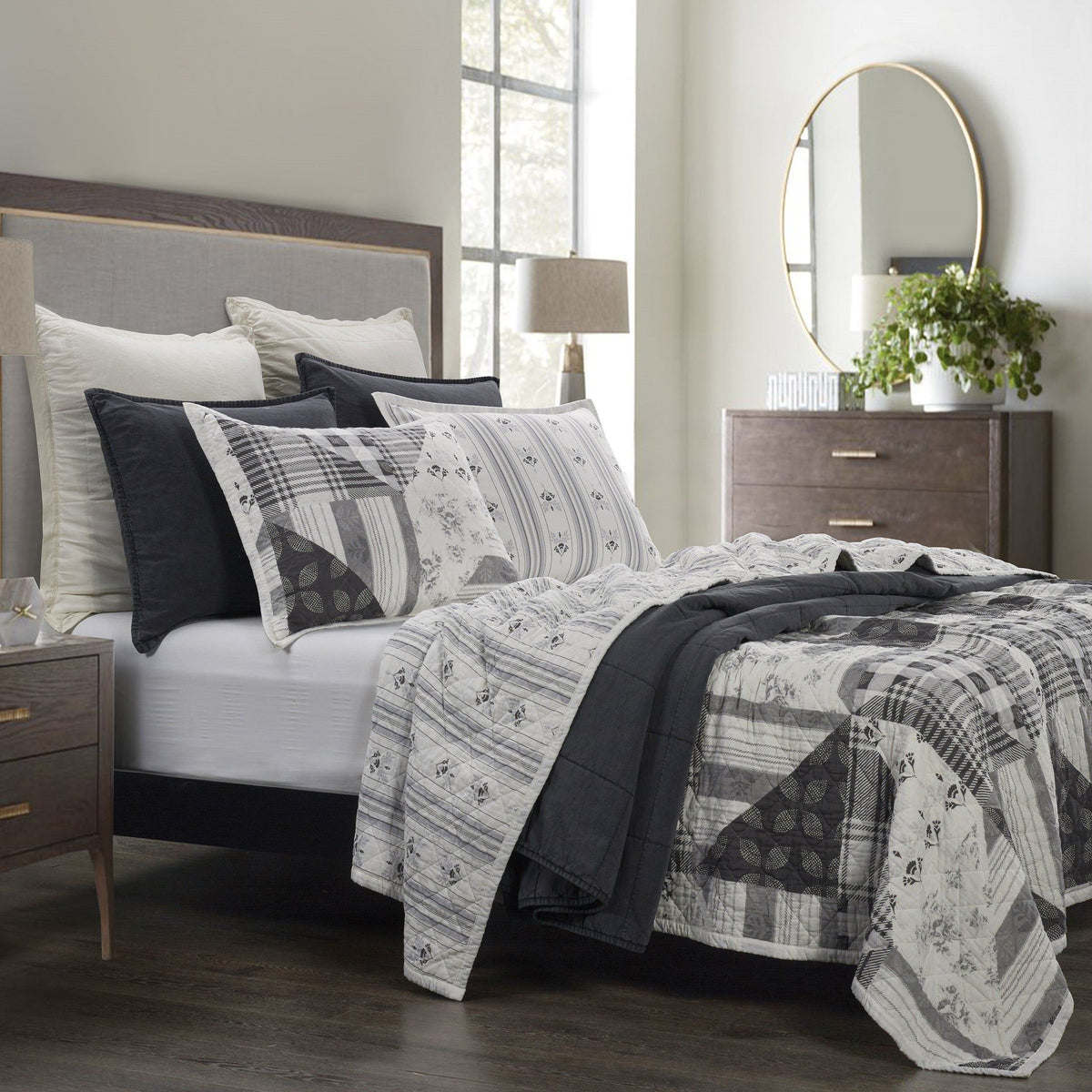 Patchwork Prairie Reversible Quilt Set, Full/Queen, 3PC