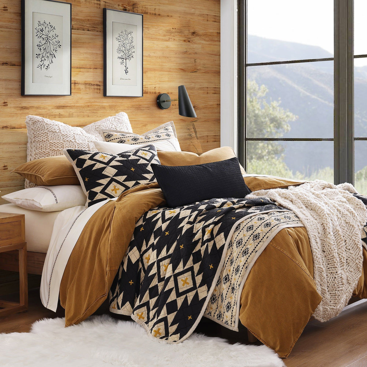 High Desert Reversible Quilt Set, Full/Queen, Black, 3PC
