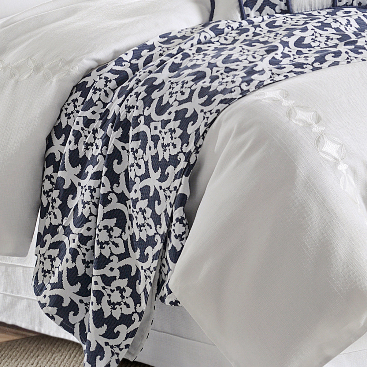 Kavali Navy & White Floral Jacquard Duvet, Super King