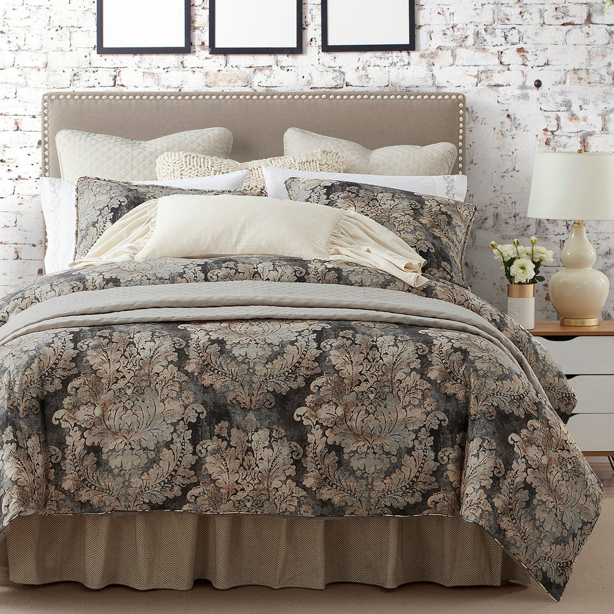 Victoria Washed Linen Duvet Cover Set, Super Queen, 3PC